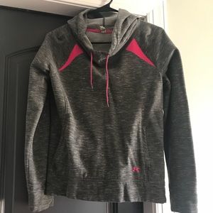 UNDER ARMOUR HOODIE